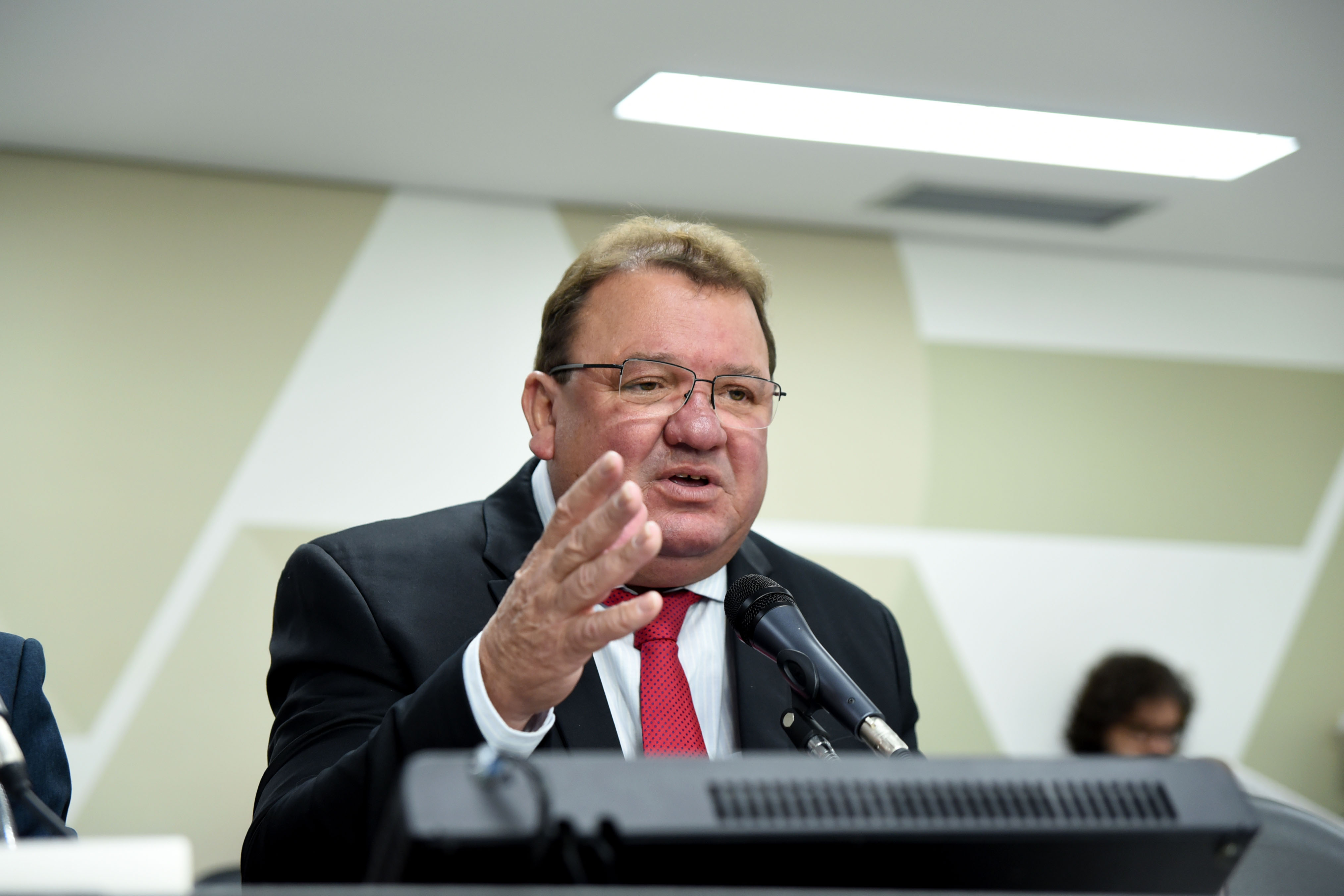 Comissão de Constituição e Justiça